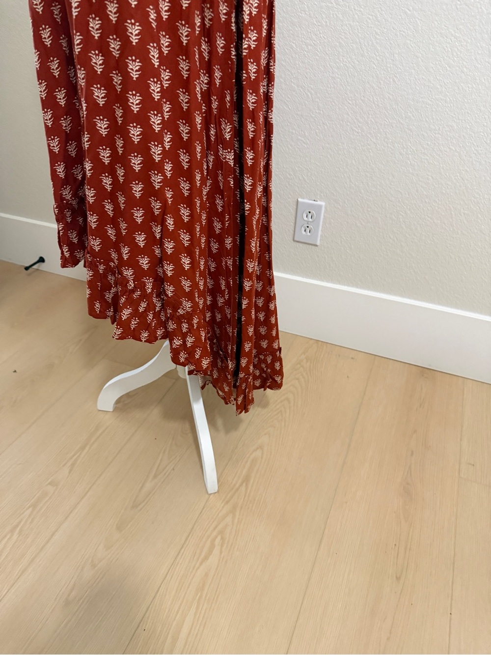Patrons of Peace Rust Red Floral Maxi Dress - Picture 4 of 6